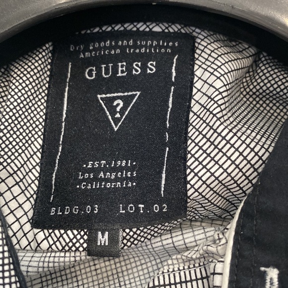 Guess button-up - Picture 3 of 3